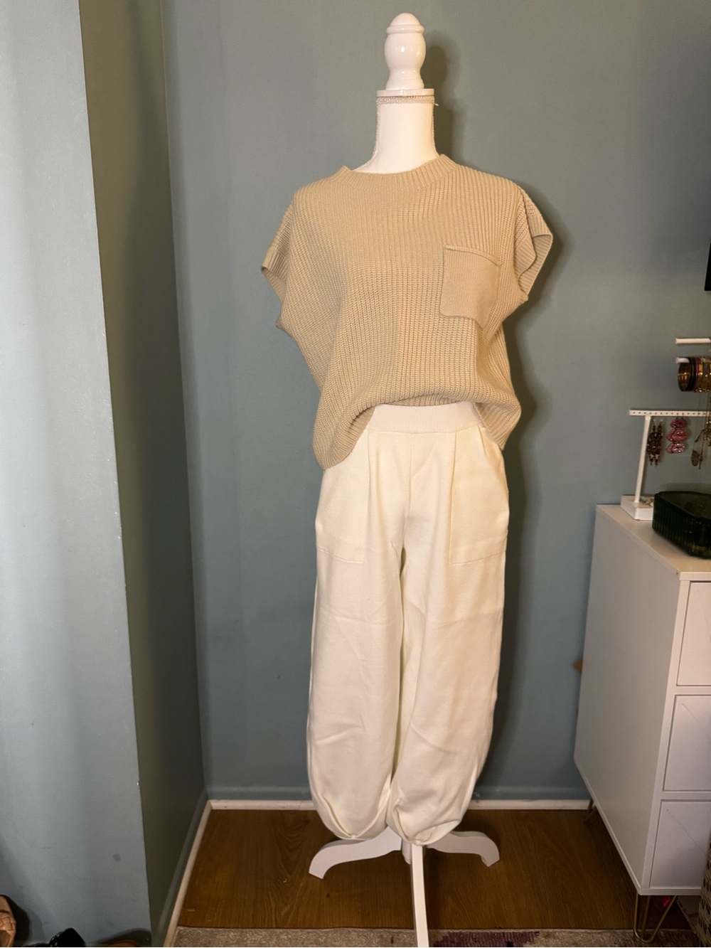 Cream Sweater and Harem High Waist Pants Set lookalike Small EUC